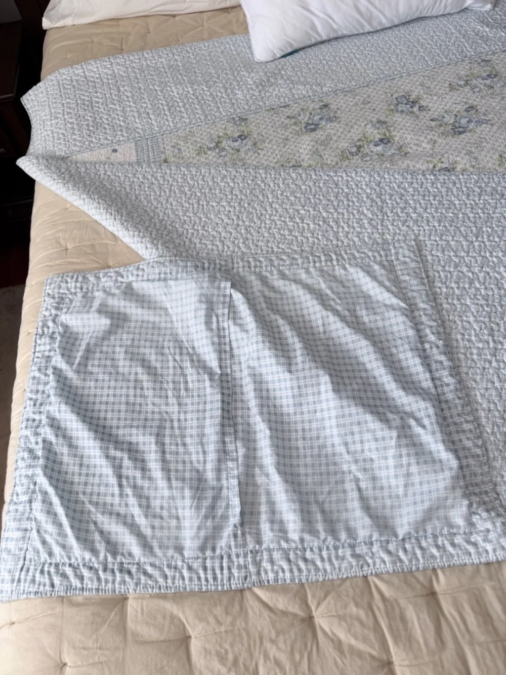 Blue White Quilt Set